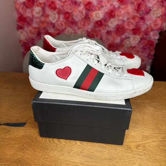 Gucci web stripe sneakers with hearts size 38.5 - Picture 13 of 13